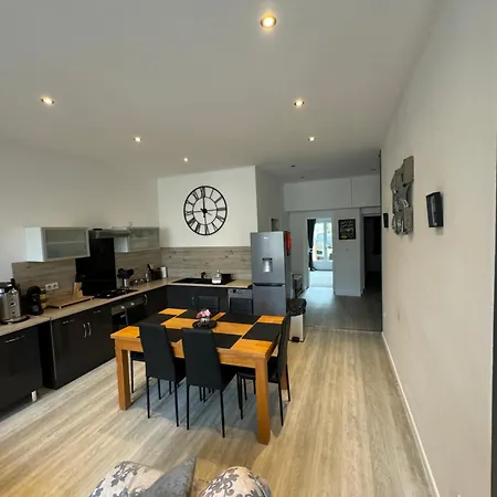 2 Vue Du Chateau D'excideuil *